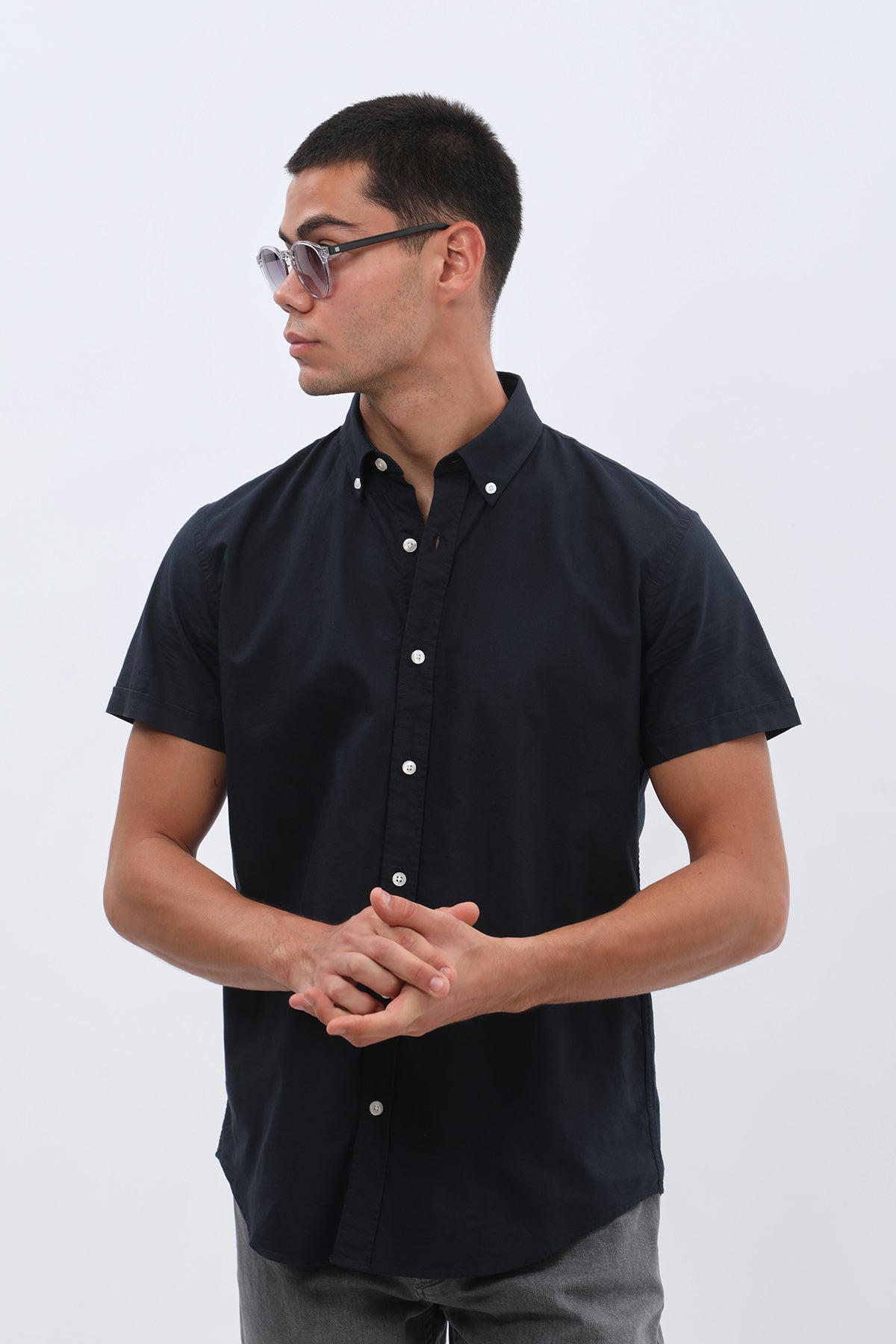 قميص أكسفورد بأكمام قصيرة وقبة بأزرار من SHIRTSPRO - لون كحلي
