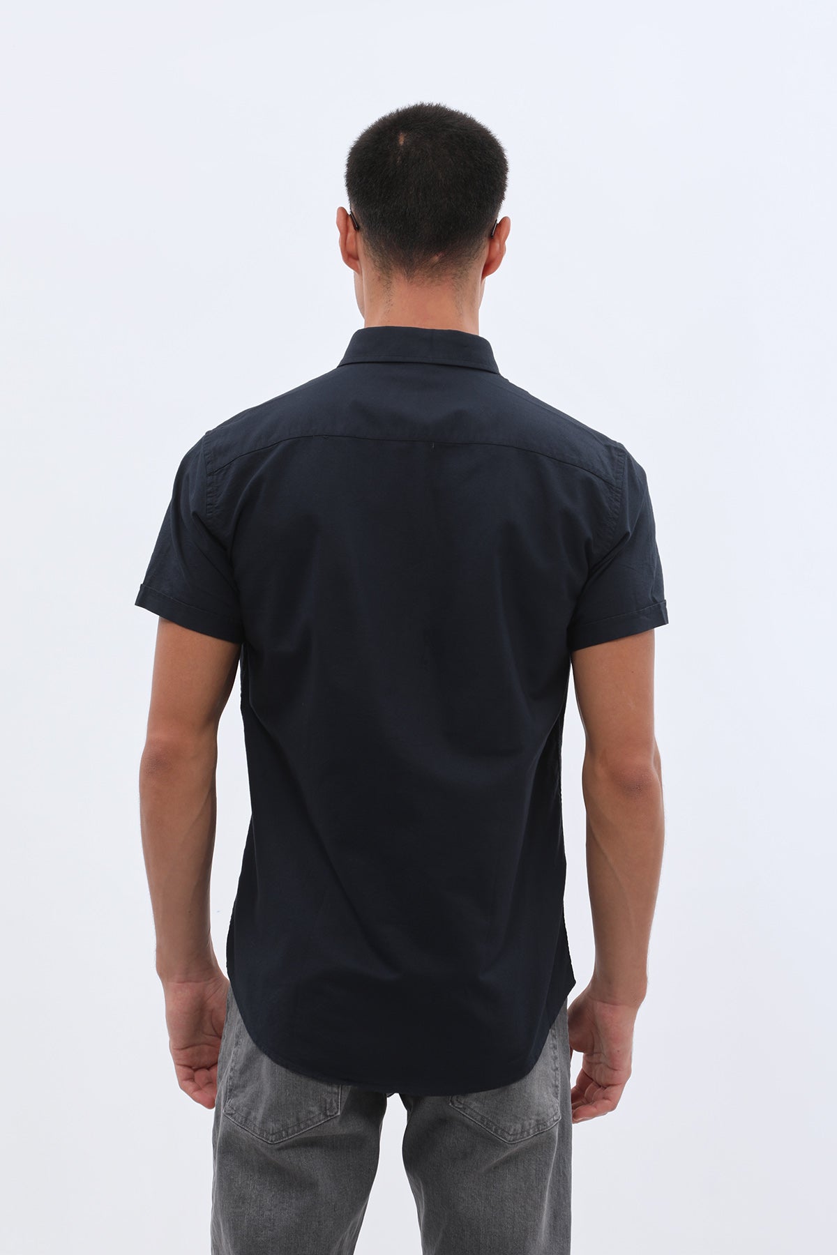 قميص أكسفورد بأكمام قصيرة وقبة بأزرار من SHIRTSPRO - لون كحلي