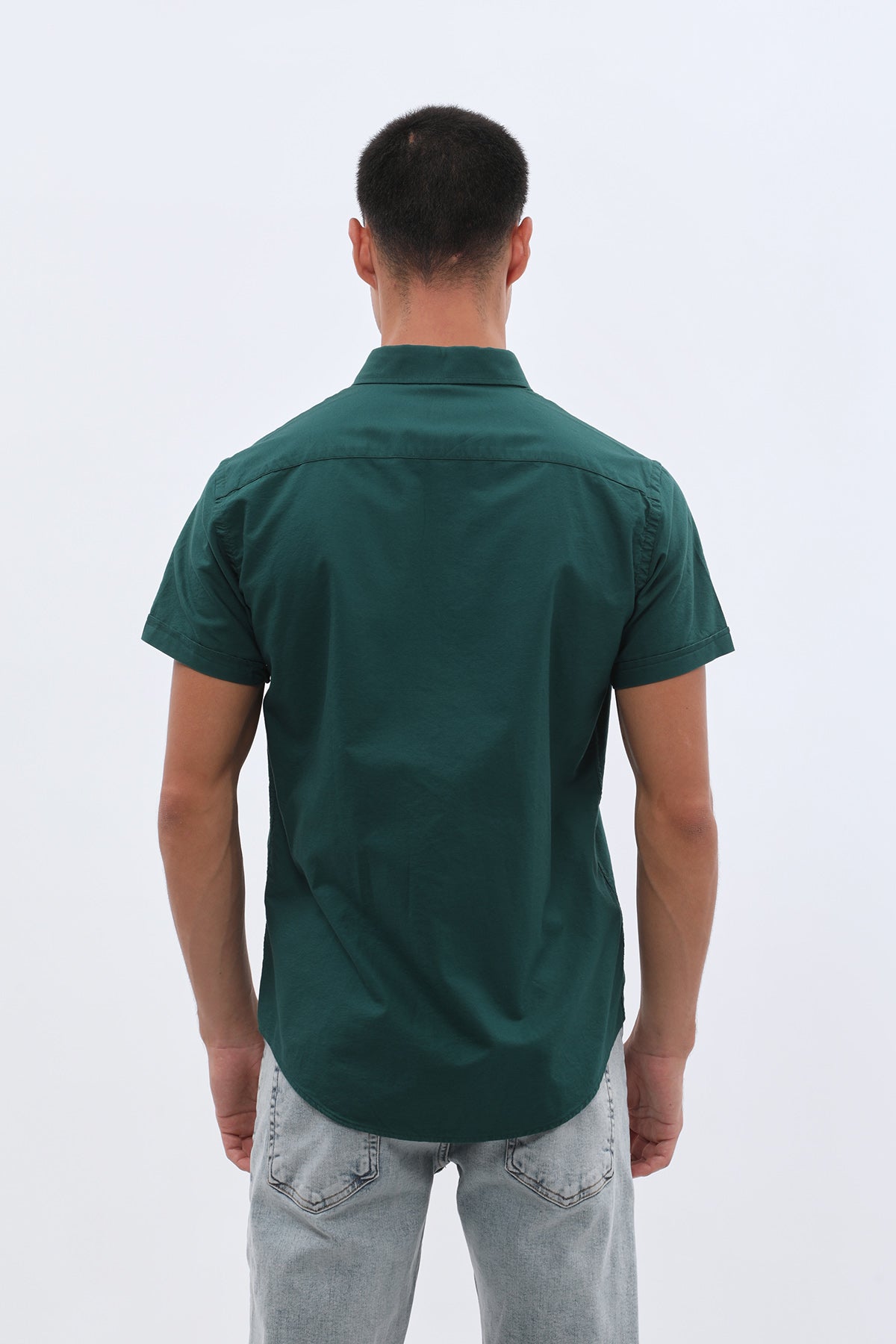 قميص أكسفورد بأكمام قصيرة وقبة بأزرار من SHIRTSPRO - لون أخضر صنوبري