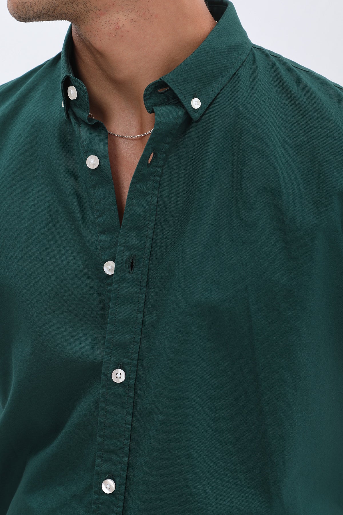 قميص أكسفورد بأكمام قصيرة وقبة بأزرار من SHIRTSPRO - لون أخضر صنوبري