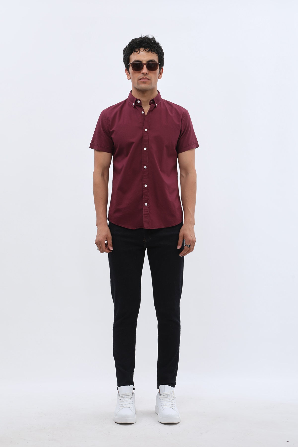 قميص أكسفورد بأكمام قصيرة وقبة بأزرار من SHIRTSPRO - لون أرجواني