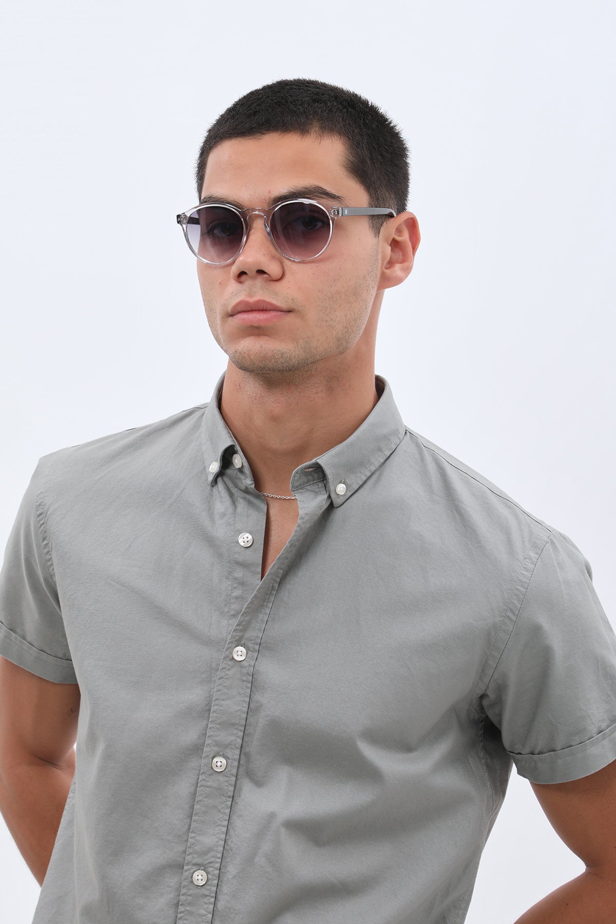 قميص أكسفورد بأكمام قصيرة وقبة بأزرار من SHIRTSPRO - لون رمادي فاتح