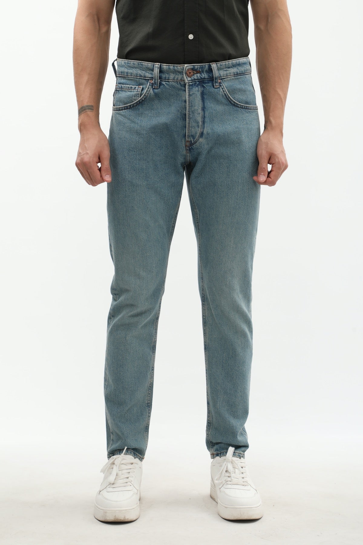DNM UNITED Slim Fit Jeans - Light Wash Blue