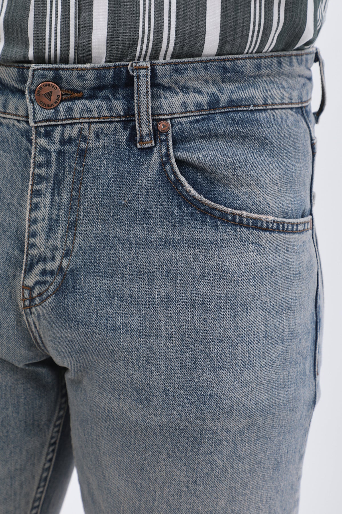 DNM UNITED Comfort Fit Jeans - Stonewashed Denim Blue
