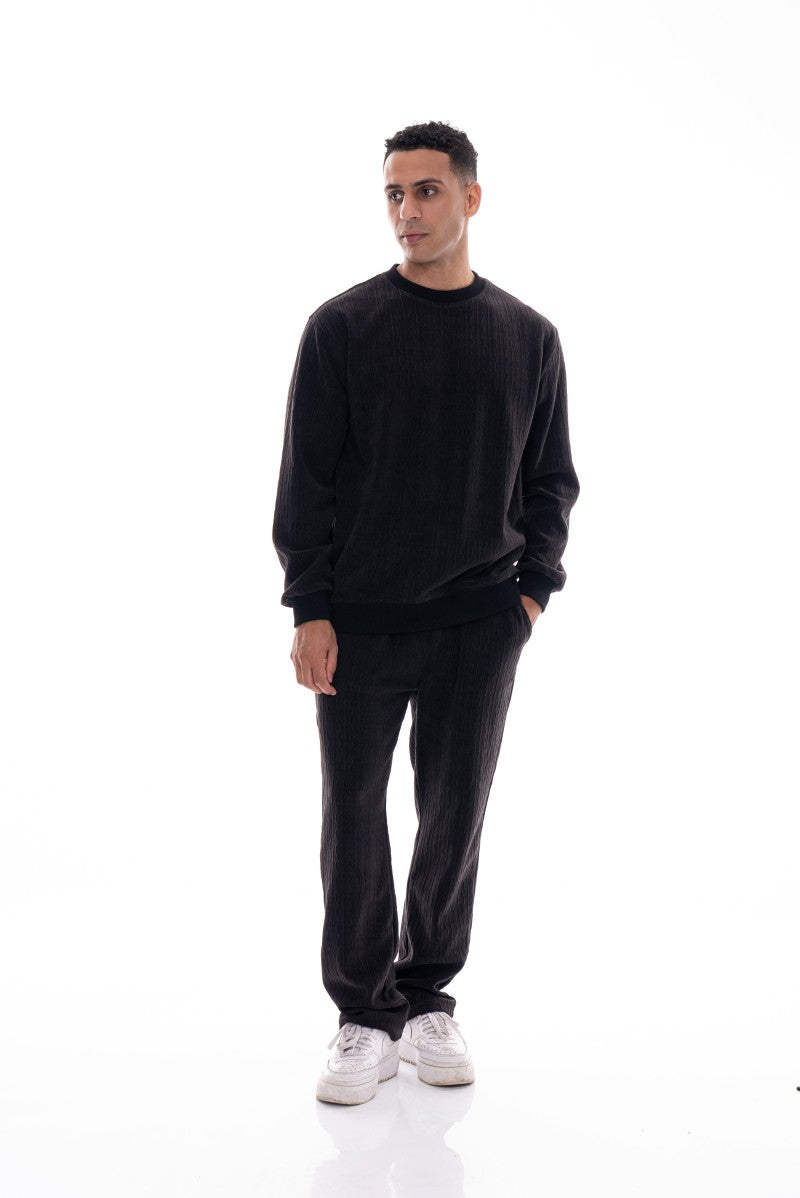 طقم سويت شيرت وبنطال رياضي منقوش - أسود