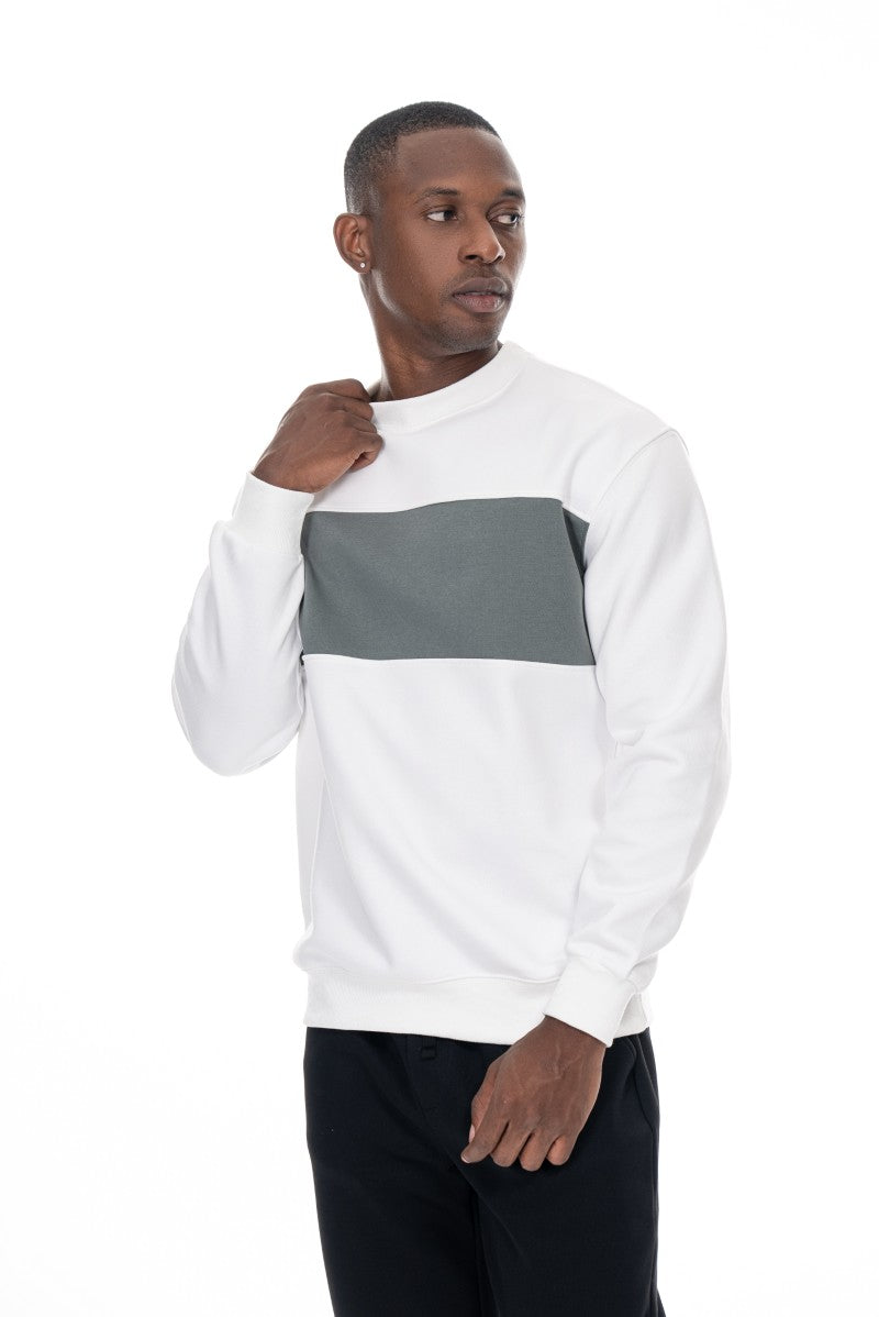 سويت شيرت بقصة وألوان مختلفة - أبيض وأخضر