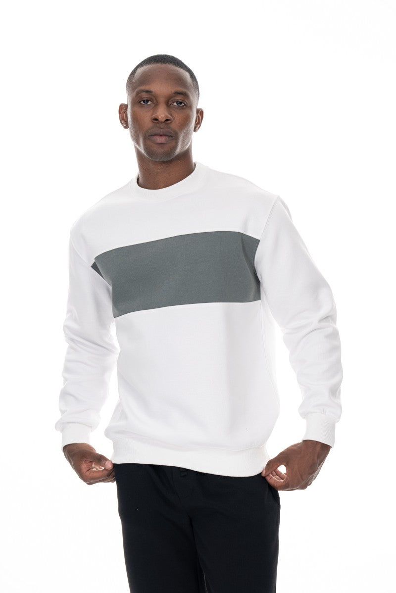 سويت شيرت بقصة وألوان مختلفة - أبيض وأخضر