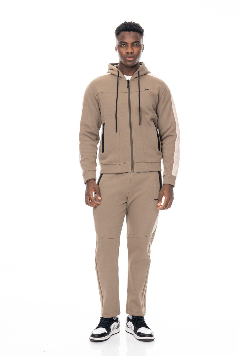 طقم تدريب أساسي للرجال - بني