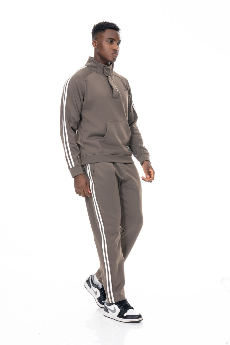 طقم تدريب أساسي للرجال - بني