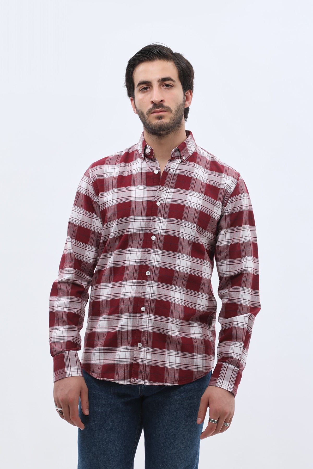 قميص أكسفورد كاروهات بقبة بأزرار من SHIRTSPRO - لون أحمر
