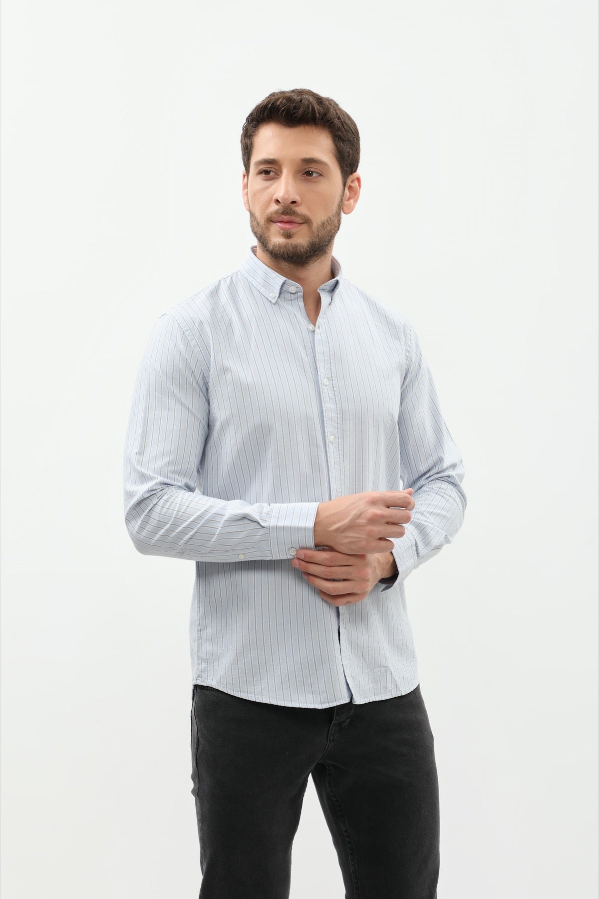 قميص مخطط بقبة بأزرار من SHIRTSPRO - لون ازرق فاتح