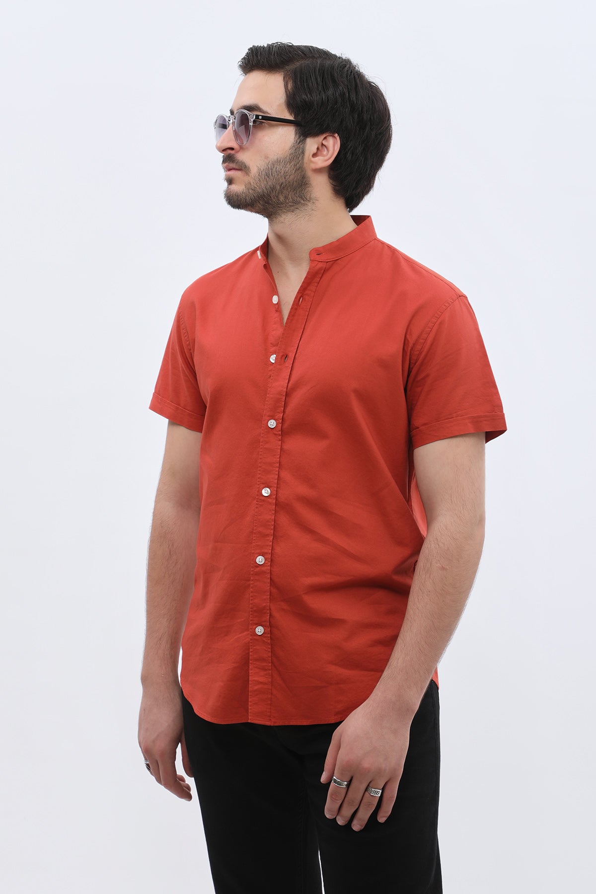 قميص أكسفورد بأكمام قصيرة وقبة ماندارين من SHIRTSPRO - لون برتقالي
