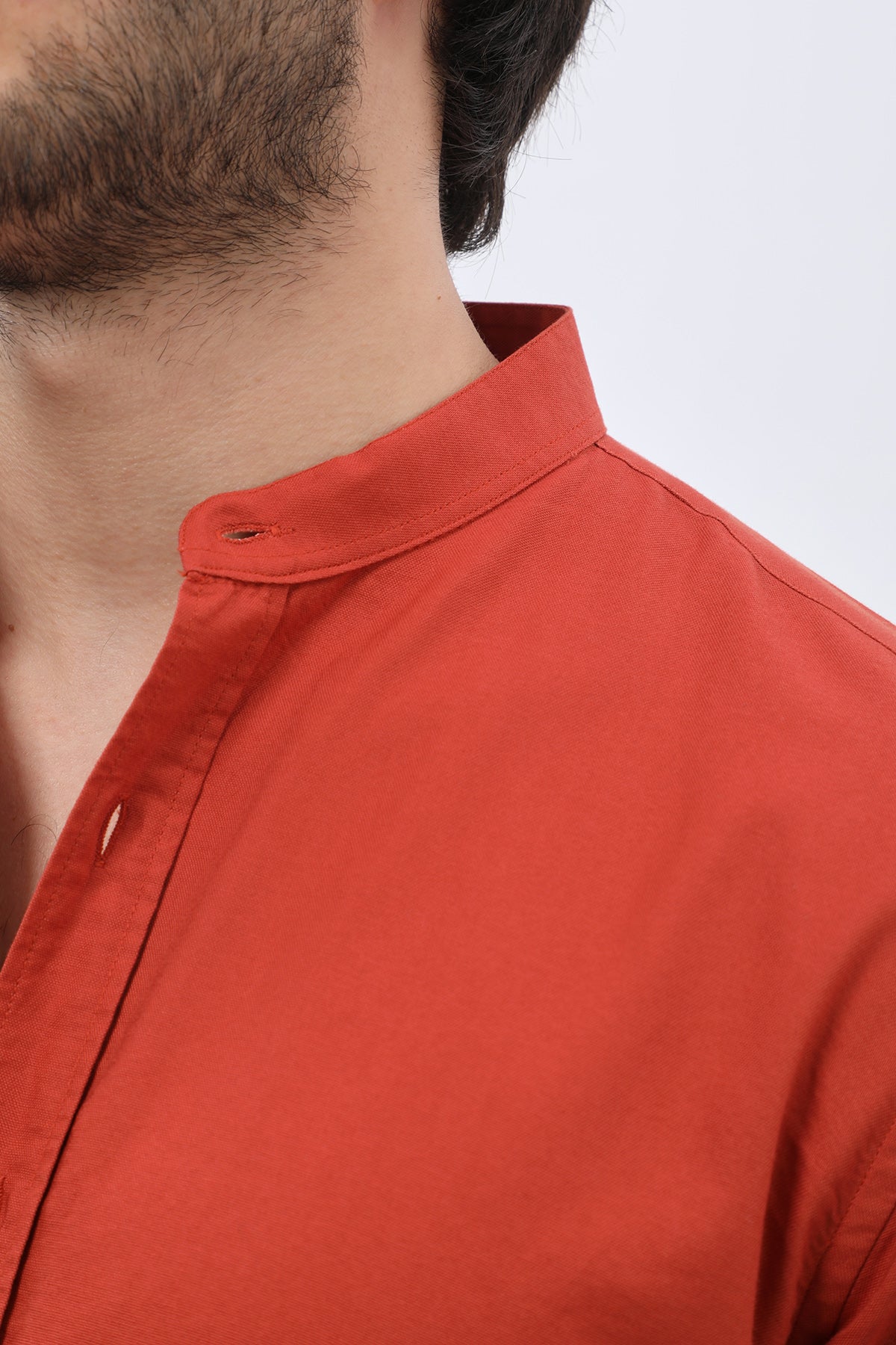 قميص أكسفورد بأكمام قصيرة وقبة ماندارين من SHIRTSPRO - لون برتقالي
