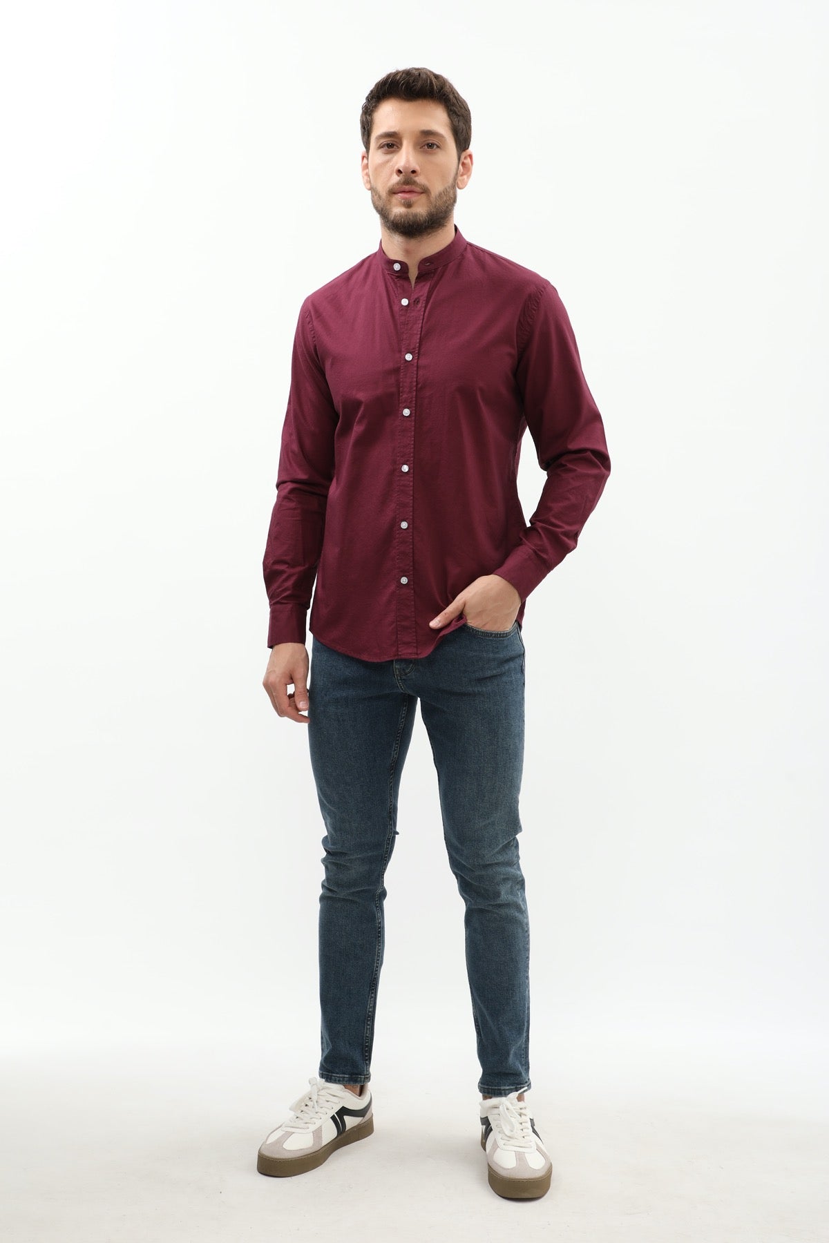 قميص أكسفورد بقبة ماندارين من SHIRTSPRO - لون بنفسجي غامق