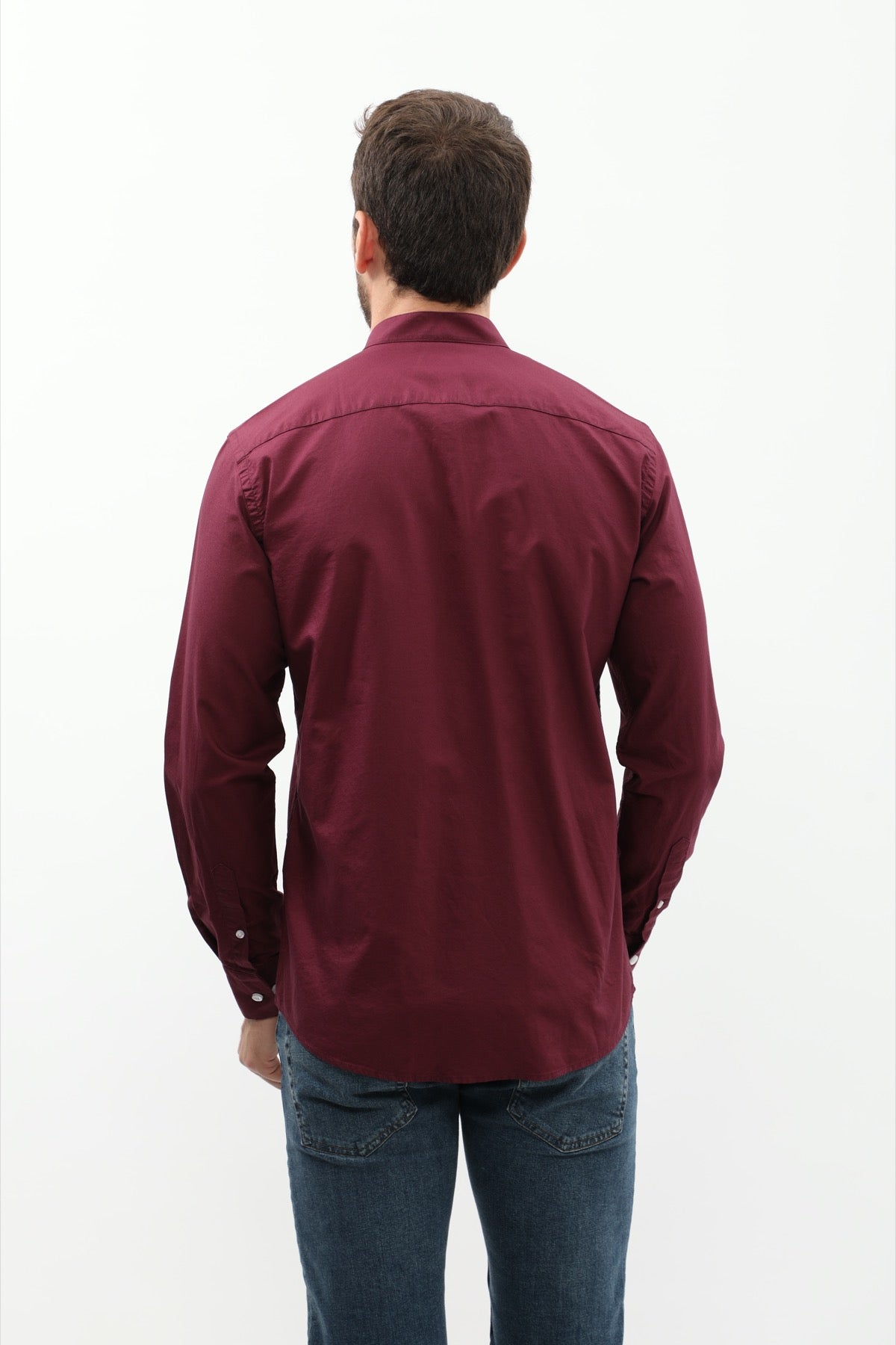 قميص أكسفورد بقبة ماندارين من SHIRTSPRO - لون بنفسجي غامق