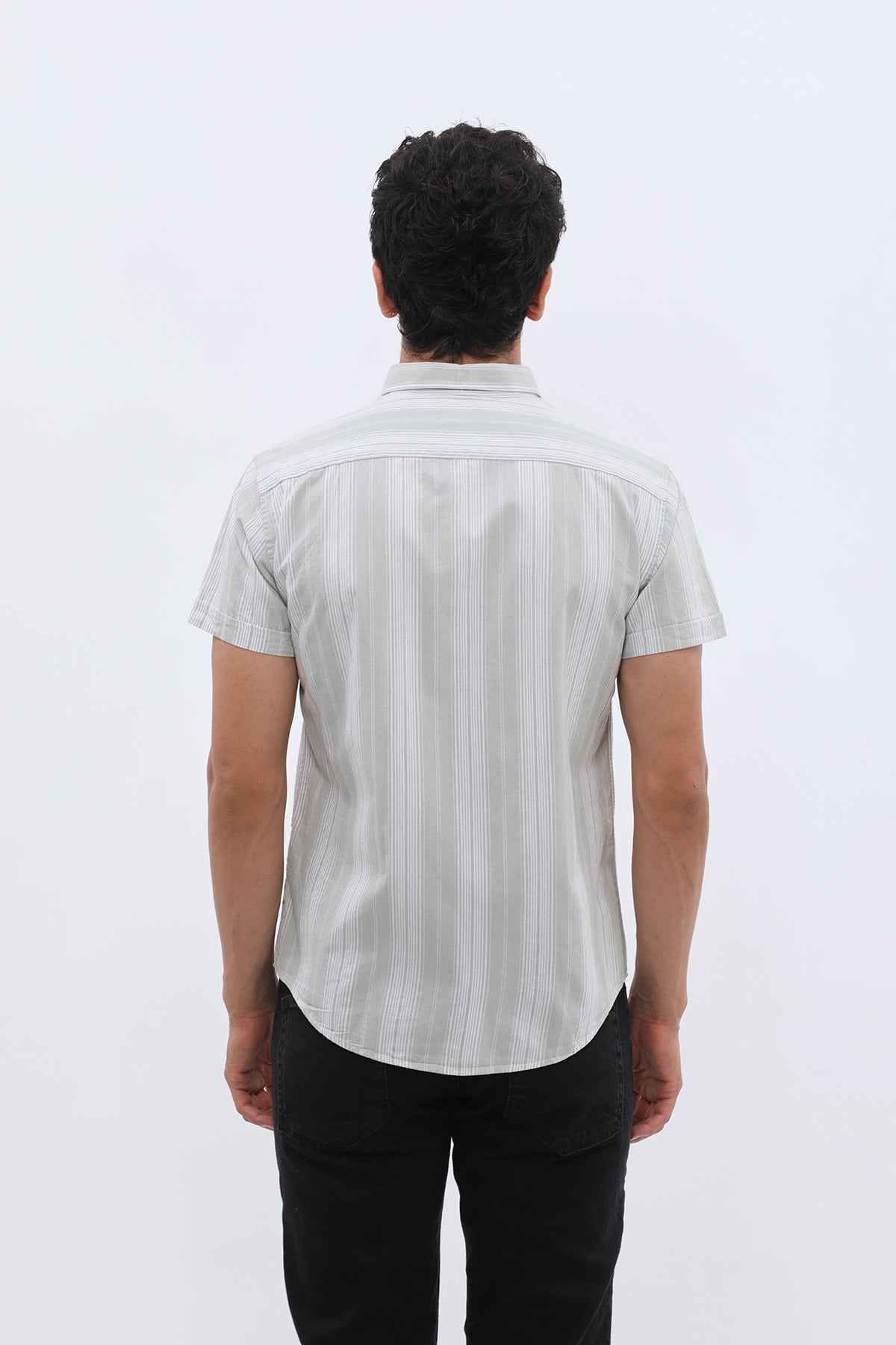 قميص مخطط بأكمام قصيرة وقبة بأزرار من SHIRTSPRO - لون نعناعي