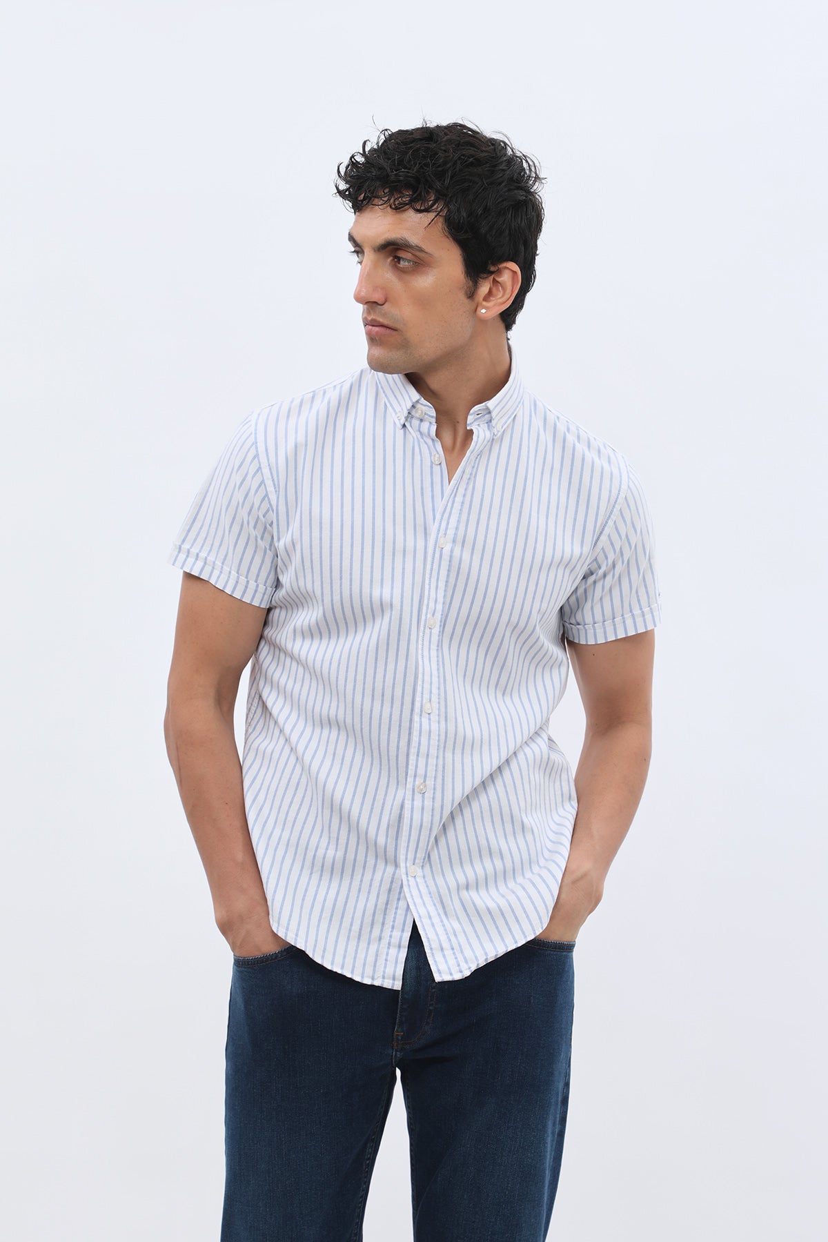 قميص أوكسفورد مخطط بأكمام قصيرة وقبة بأزرار من SHIRTSPRO - لون أزرق