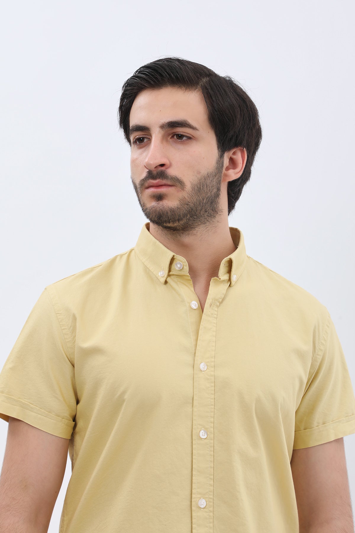 قميص أكسفورد بأكمام قصيرة وقبة بأزرار من SHIRTSPRO - لون أصفر باهت