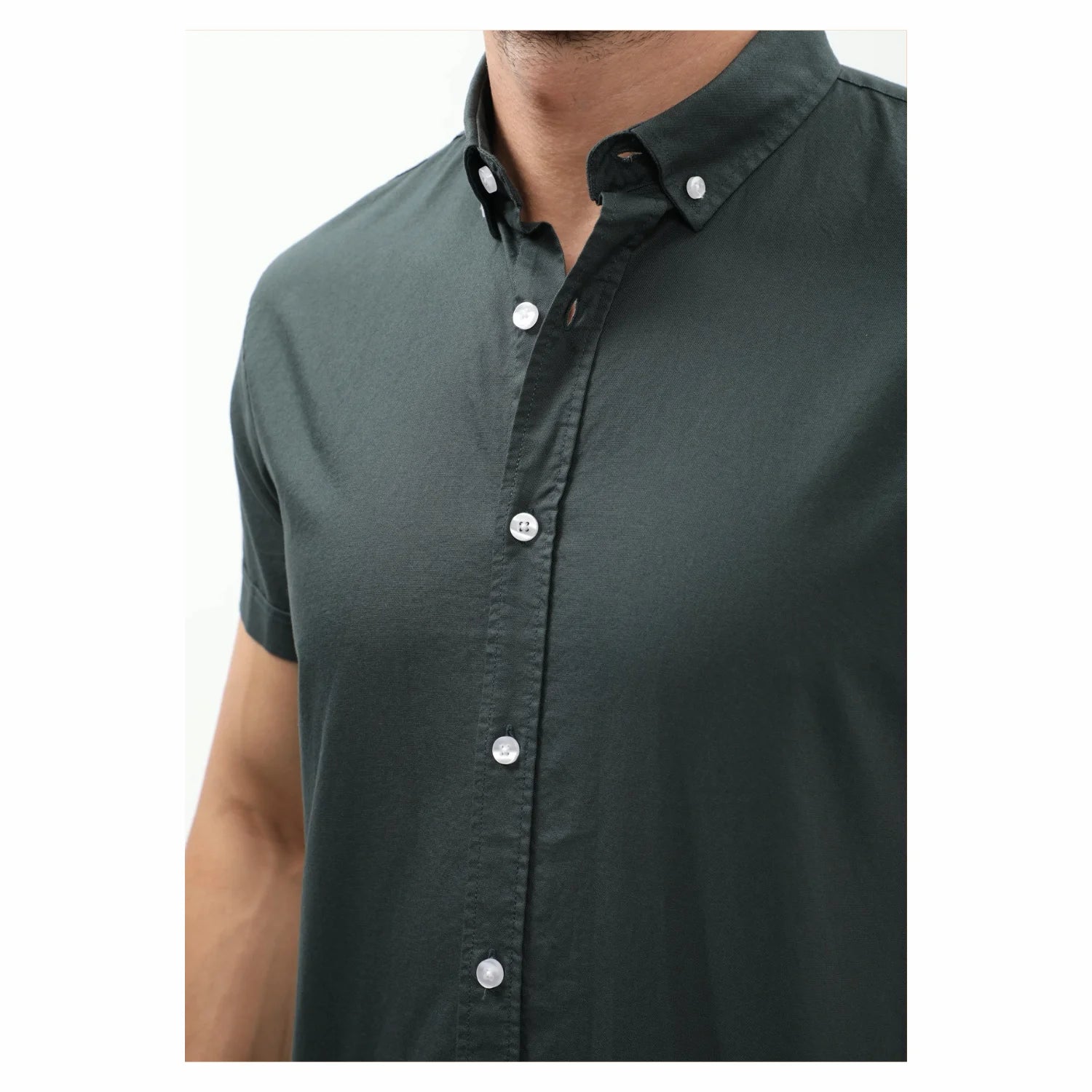 Dark green men's short-sleeve button-up shirt – Smart summer shirt from BagyBagy.